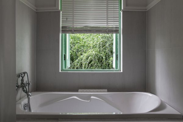 Fiberglass Tub Installation in Wheat Ridge